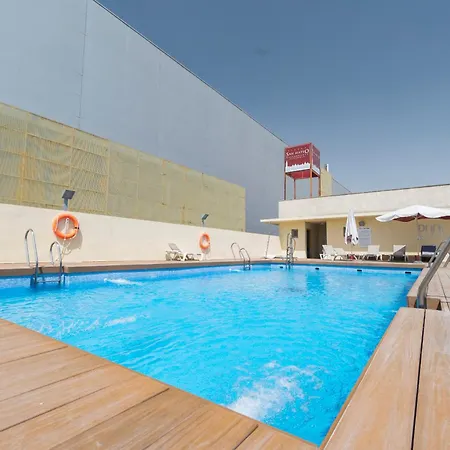 Luxsevilla Moderno Piscina Free Parking Апартаменты *