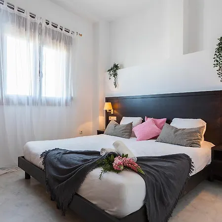 Апартаменты Luxsevilla Moderno Piscina Free Parking Бормухос