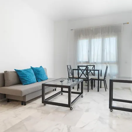Апартаменты Luxsevilla Moderno Piscina Free Parking *