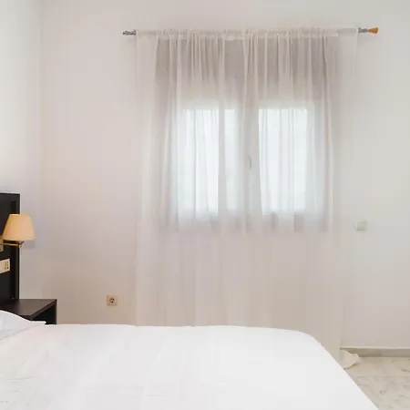 Luxsevilla Moderno Piscina Free Parking Апартаменты *