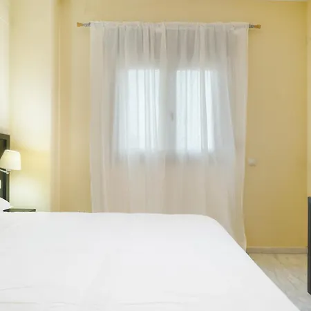 Апартаменты Luxsevilla Moderno Piscina Free Parking *