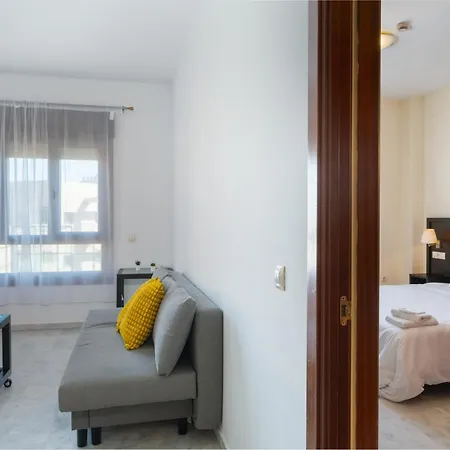 Апартаменты Luxsevilla Moderno Piscina Free Parking *